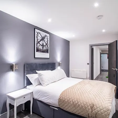 Bolton Road - Ideal In Bradford Apartment *